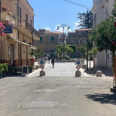 La Piazza Beb 住宿加早餐酒店 3*