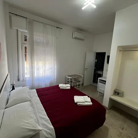 住宿加早餐酒店 La Piazza Beb 3*