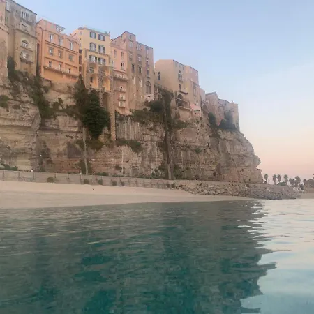 לינה וארוחת בוקר La Piazza Beb 3*