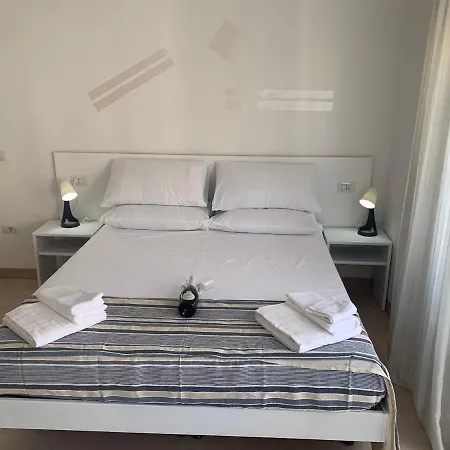 La Piazza Beb Bed & Breakfast *