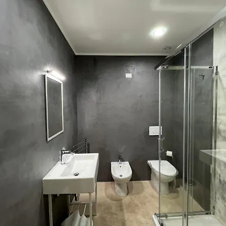 Oda ve Kahvaltı La Piazza Beb