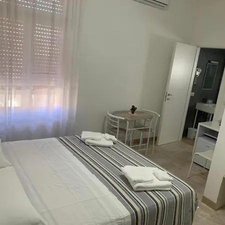 La Piazza Beb Oda ve Kahvaltı Tropea