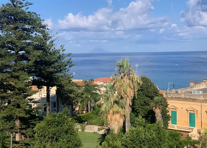 La Piazza Beb 特罗佩阿