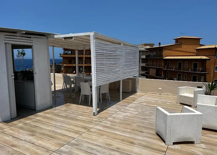 住宿加早餐酒店 La Piazza Beb