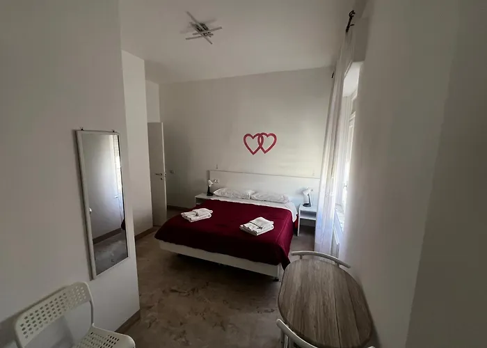 住宿加早餐酒店 La Piazza Beb